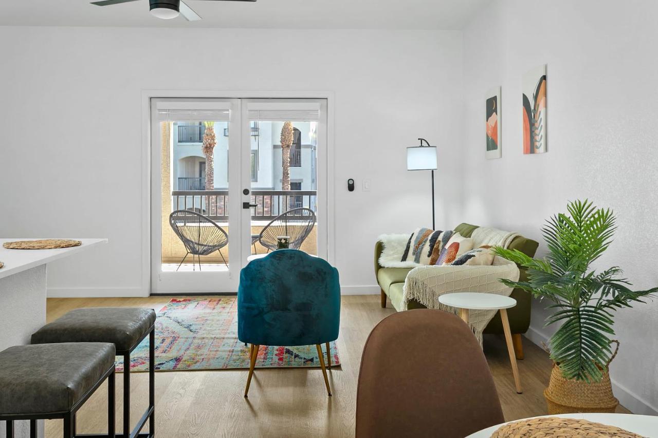Cozysuites Glendale By The Stadium With Pool 03 Εξωτερικό φωτογραφία