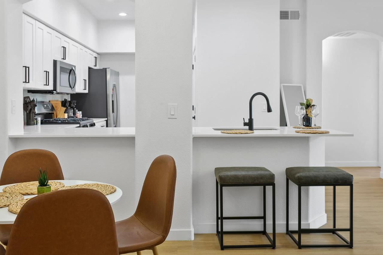 Cozysuites Glendale By The Stadium With Pool 03 Εξωτερικό φωτογραφία