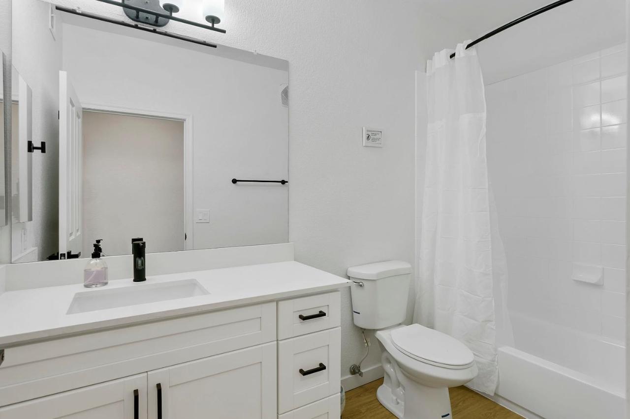 Cozysuites Glendale By The Stadium With Pool 03 Εξωτερικό φωτογραφία