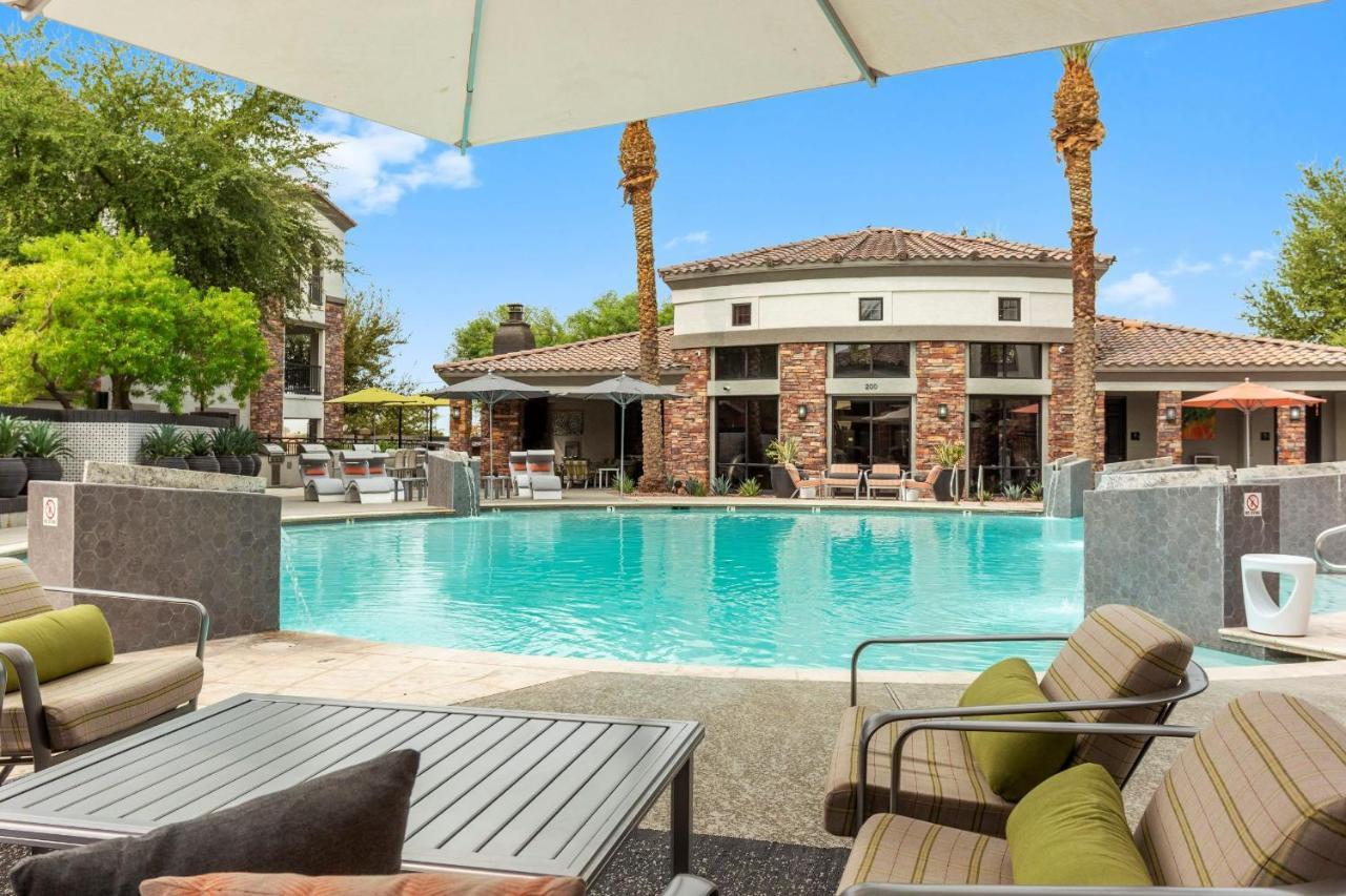 Cozysuites Glendale By The Stadium With Pool 03 Εξωτερικό φωτογραφία